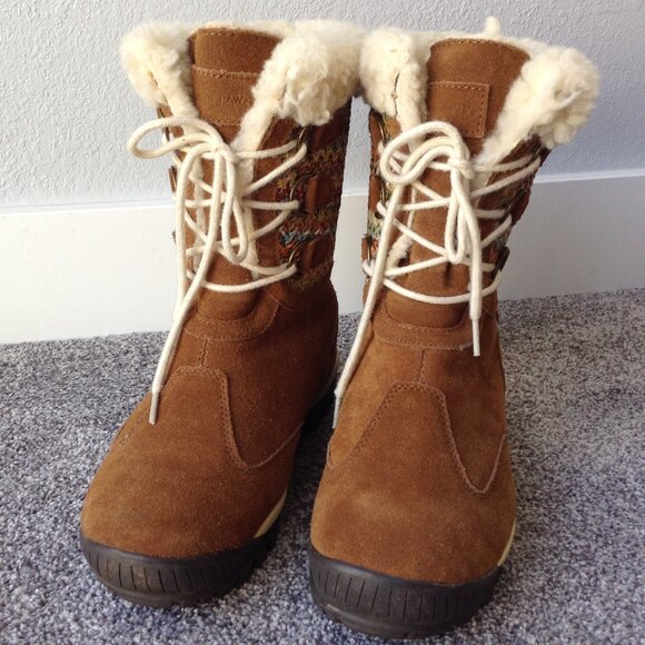 ⭐BEARPAW SUEDE WINTER BOOTS in Camel/Multicolor, size 9*⭐ - Picture 2 of 9
